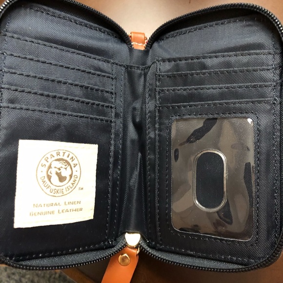 Spartina clutch/wristlet wallet - Picture 5 of 5